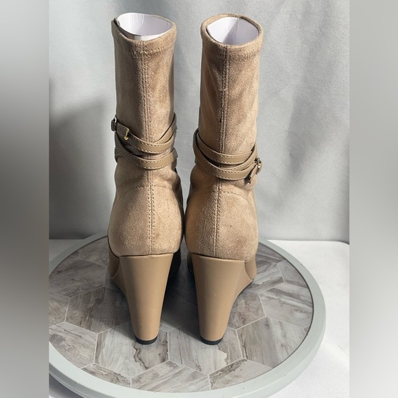 GUESS ACORA Wedge Ankle Boots Light Natural 5.5M Pointed Toe - Picture 8 of 12